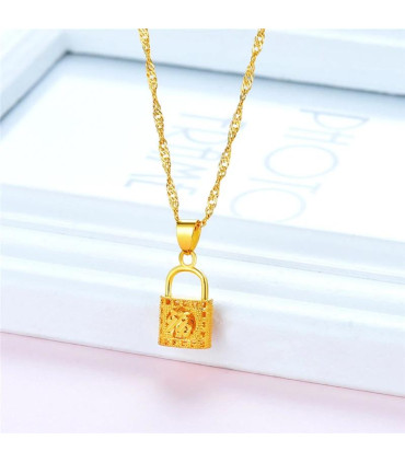 Cadenas de Goldfield con Dijes de diferentes diseños